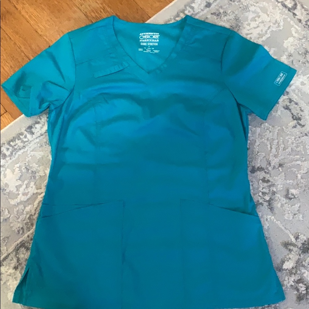 Women’s XS scrub top